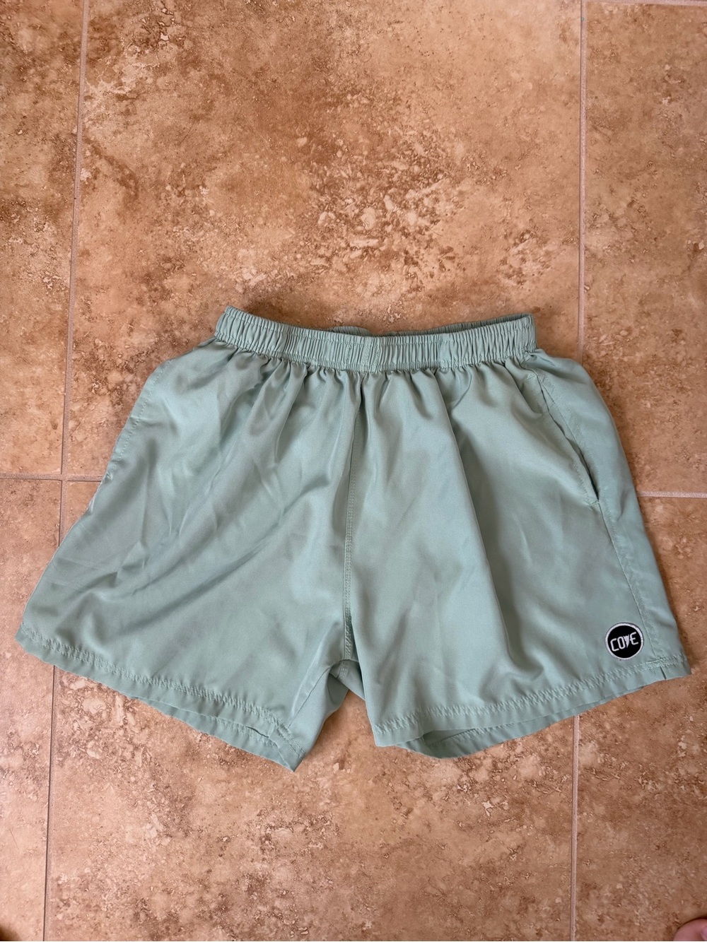 Men’s Cove Shorts with Elastic Waist size 32